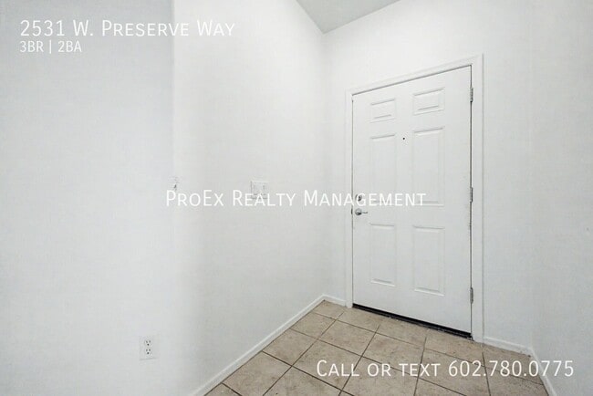 Building Photo - 2531 W Preserve Way