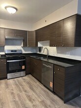 Building Photo - 419 W Stevens Dr