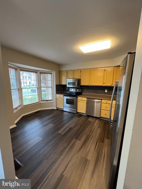 Foto del edificio - 1049 Wingate Ct