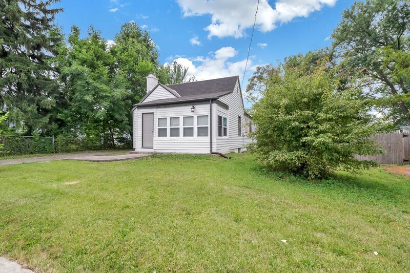 Primary Photo - 1137 Smith Rd