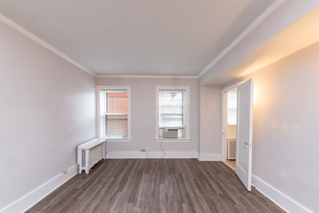 Building Photo - 400 W Deming Pl
