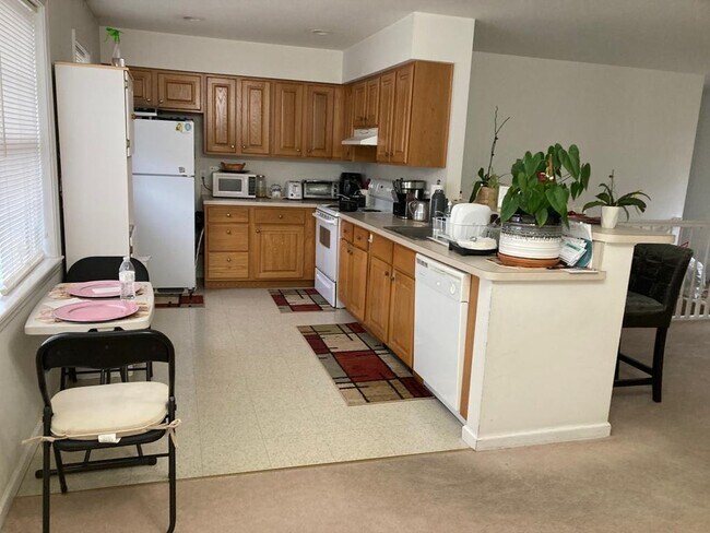 Foto del edificio - 63 Sheridan Street, Unit 14