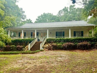 Building Photo - 3638 Country Ct S