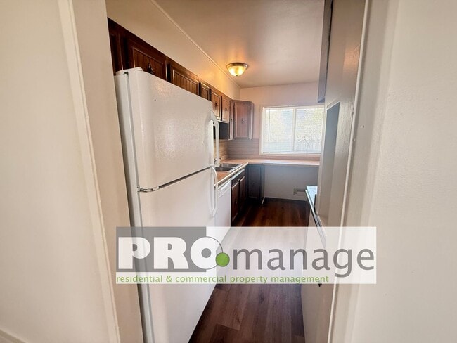 Building Photo - Single family home with yard