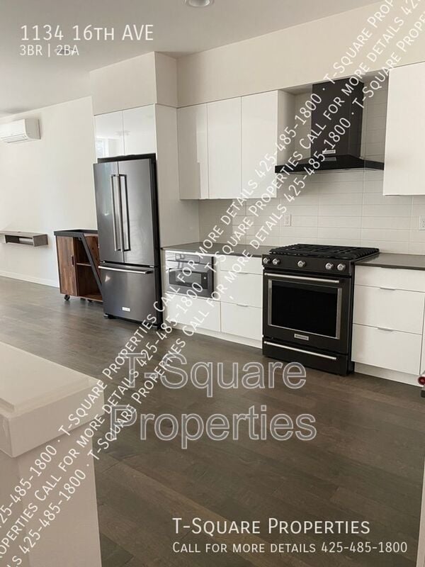 Primary Photo - 1134 16th Ave