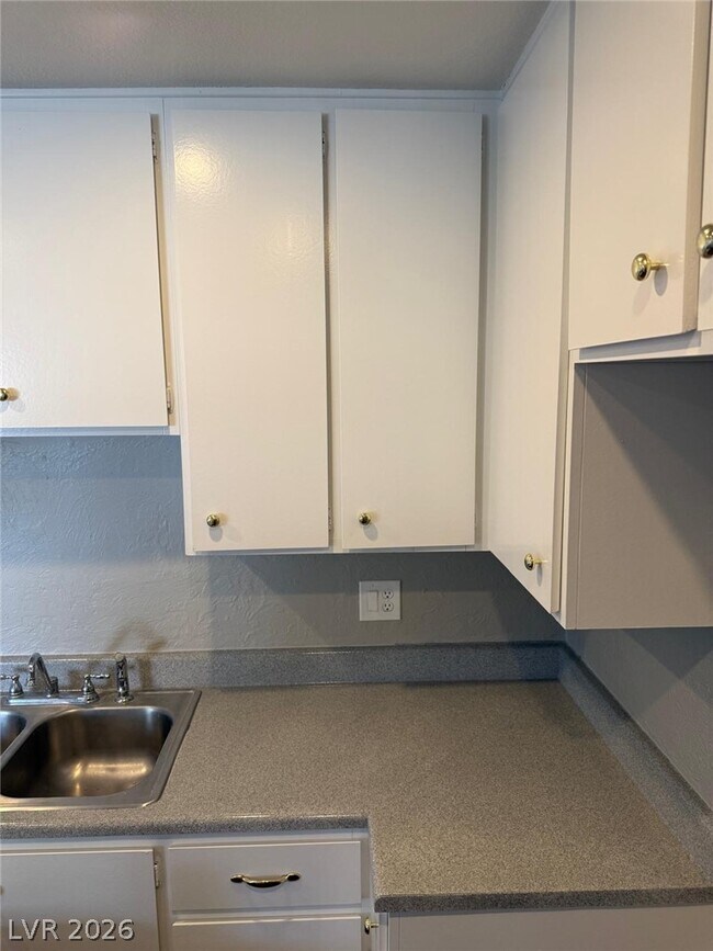 Foto del edificio - 1521 Elizabeth Ave