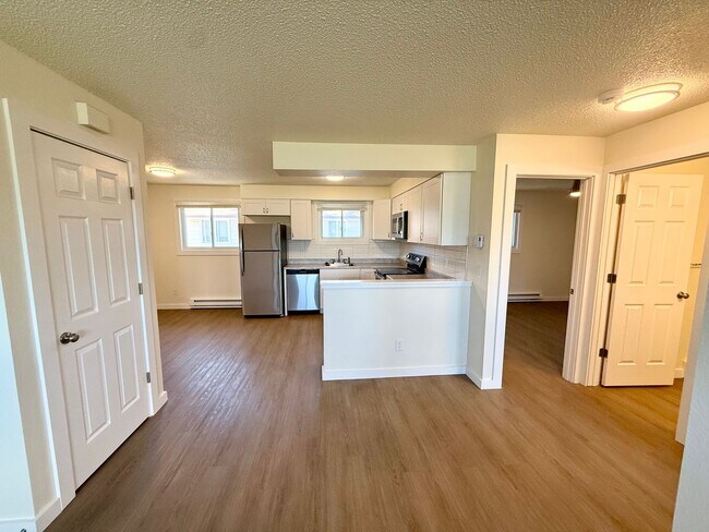 Building Photo - 4950-4956 Basswood Drive