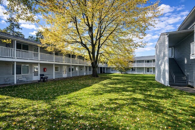 Foto del edificio - Cozy and comfortable apartments on Massillon Road!