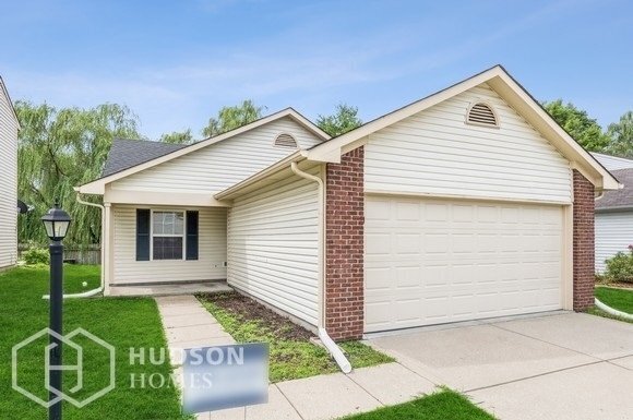 Building Photo - AVAILABLE NOW! - 639 Deer Trail Dr, Indian...