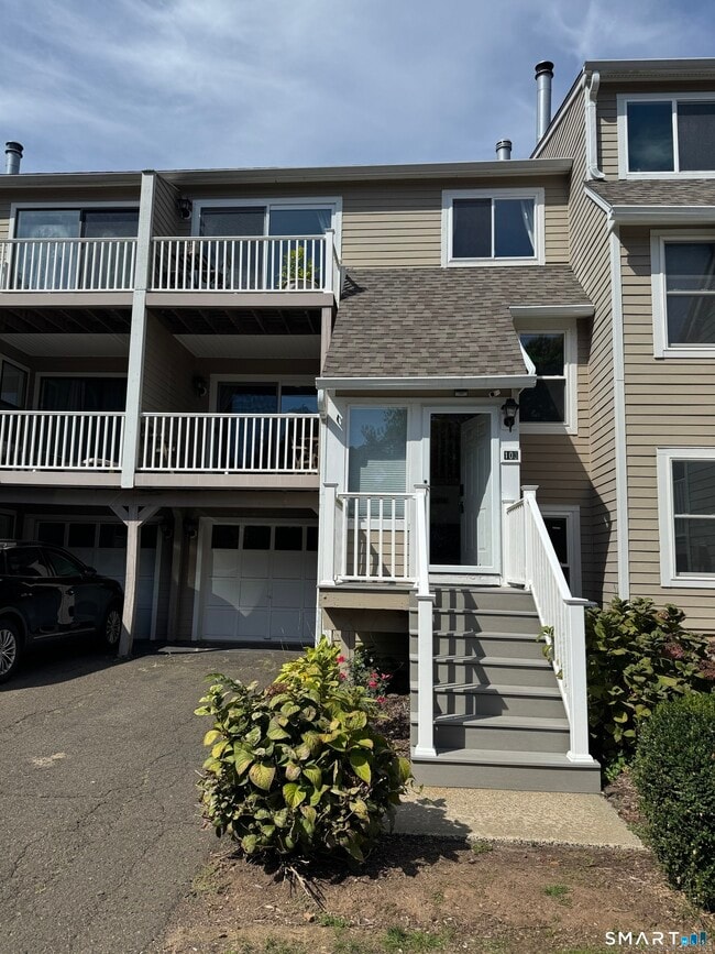 Building Photo - 103 Peddlers Dr