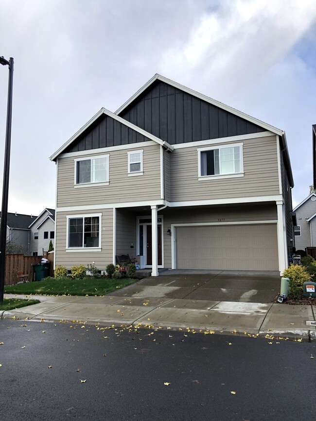 Building Photo - 5273 SW Freya Ter