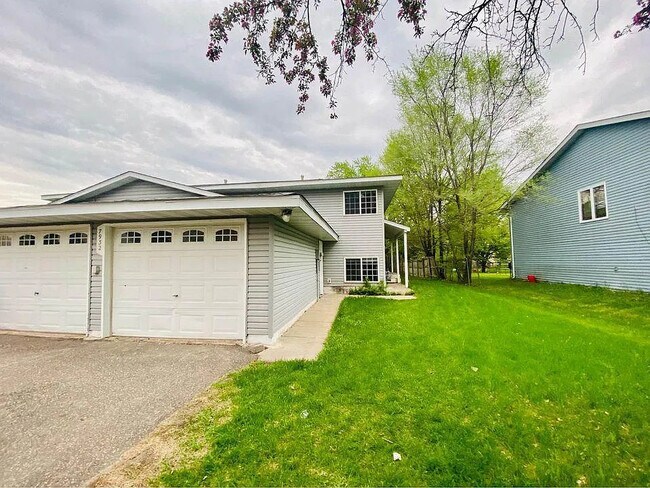 Foto del edificio - 7936 Lee Ave N