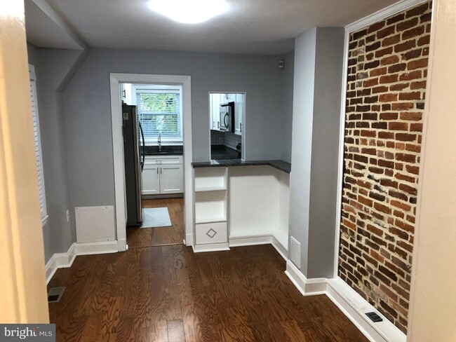 Foto del edificio - 1929 Gough St