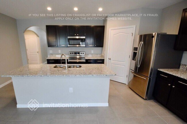 Foto del edificio - 15532 Rose Grove Dr