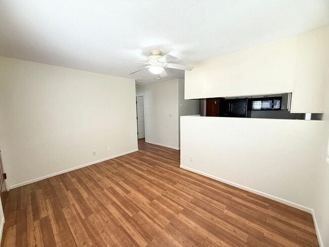 Building Photo - 2 Bedroom / 1 Bathroom Cottage in Pukalani!