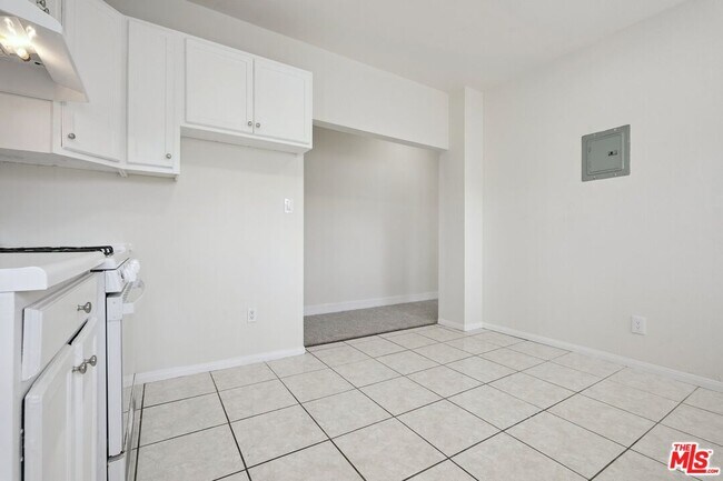 Foto del edificio - 1464 3/8-1464 W 35th Pl