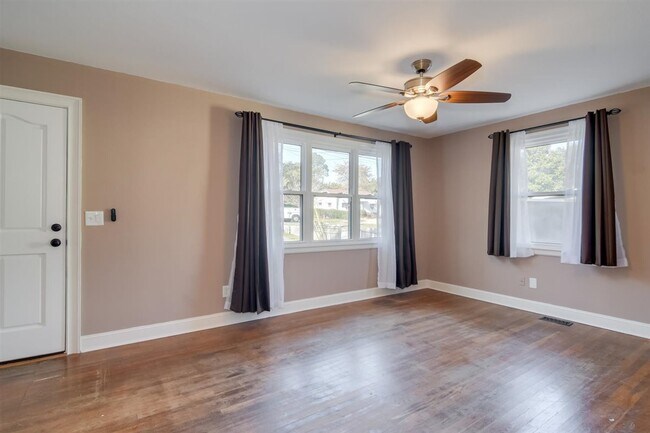 Foto del edificio - 2522 Ivey Rd