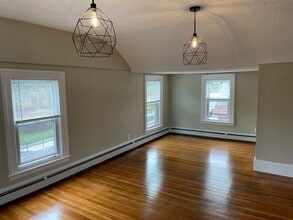 Building Photo - 59 Nesmith St