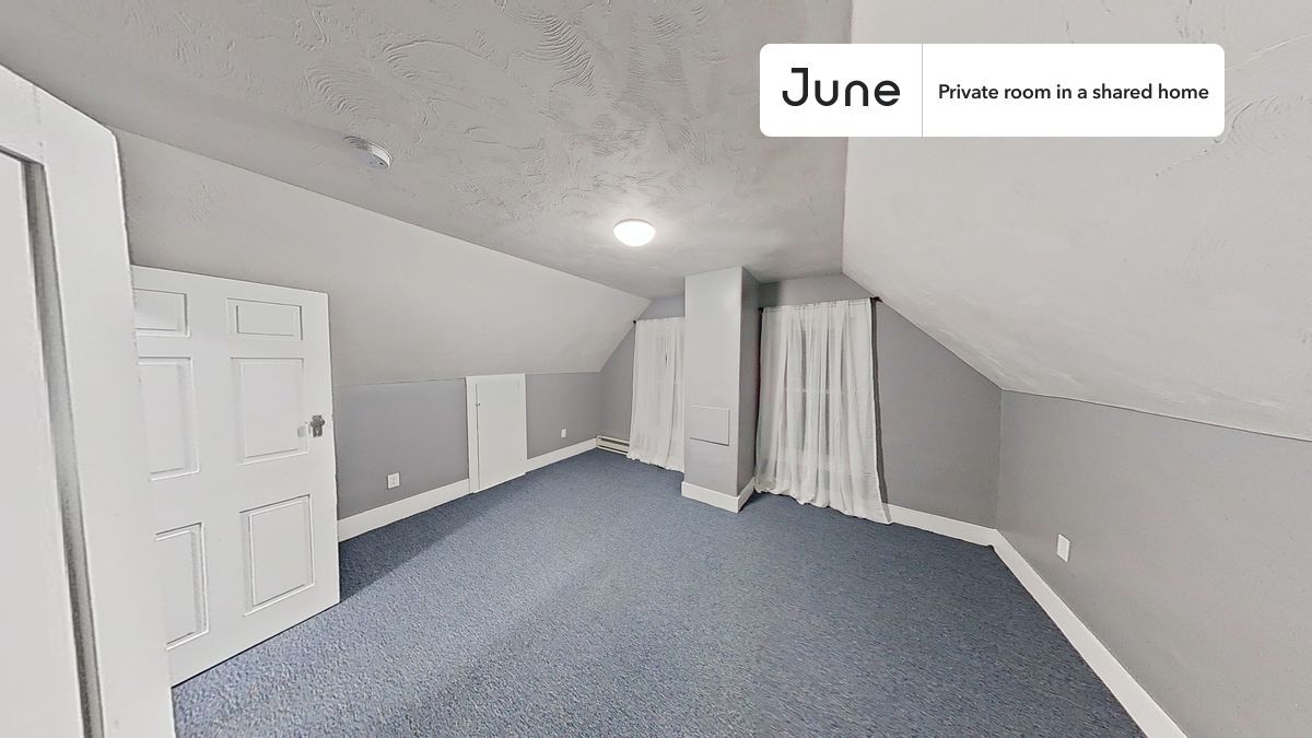 Private bedroom in 4 bed/1.5 bath Home - Private bedroom in 4 bed/1.5 bath Home