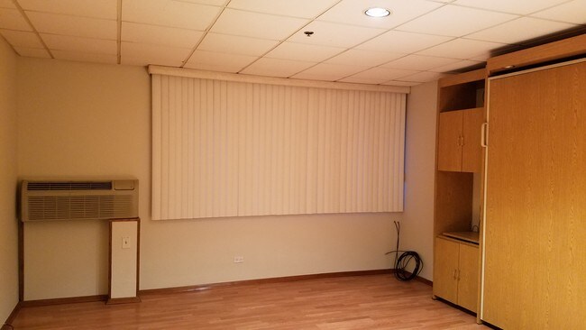 Foto del edificio - 9514 Lawrence Ave