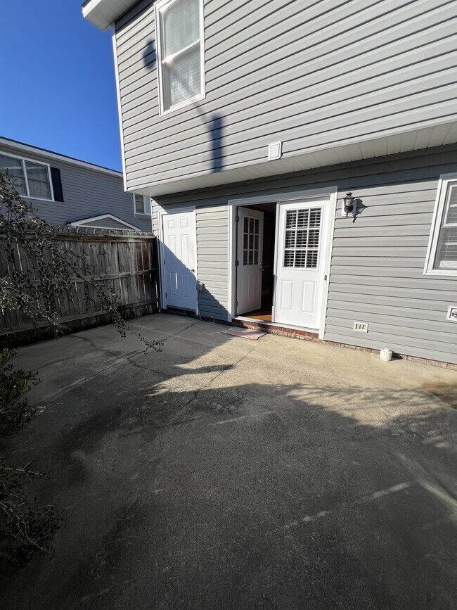 Foto del edificio - 3308 Landmark St