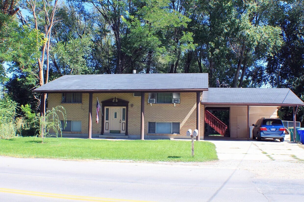 Primary Photo - 592 N 300 W