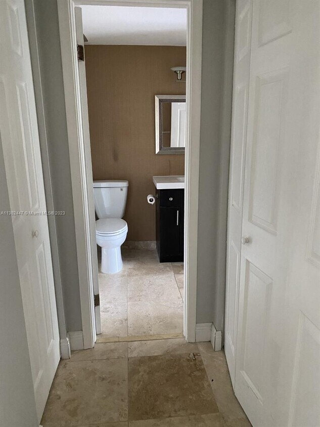 Foto del edificio - 7900 Camino Cir