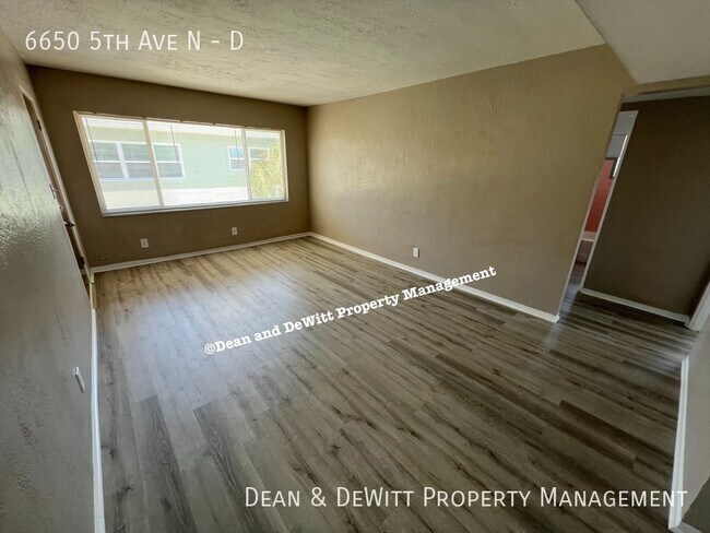 Foto del edificio - 6650 5th Ave N