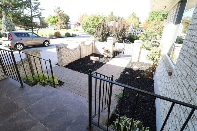 Foto del edificio - 1/2 off 1st months rent! Close to Utah State University Equestrian Park!