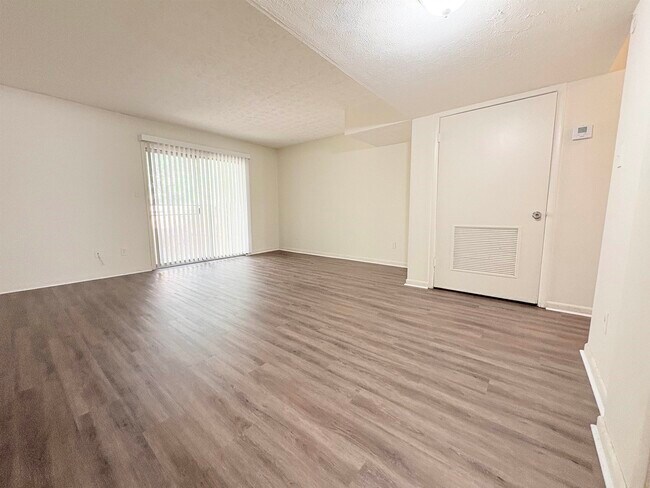 Foto del edificio - 1734 Hartsfield Rd
