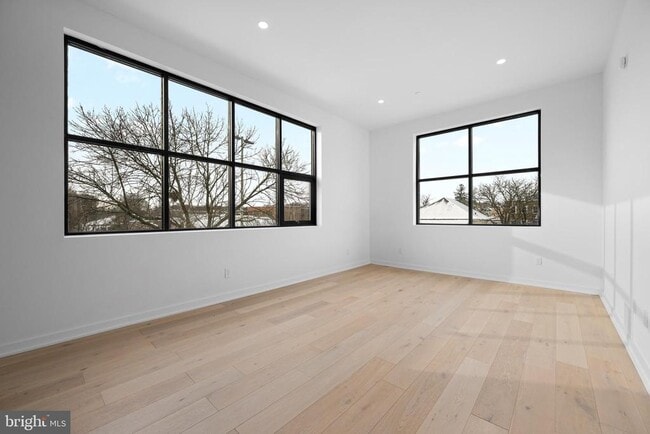 Foto del edificio - 36 N Narberth Ave