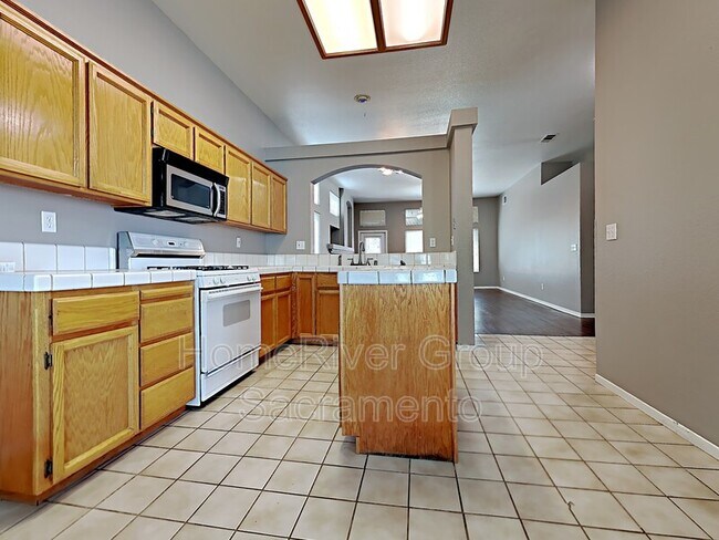 Building Photo - 8932 Gables Mill Pl