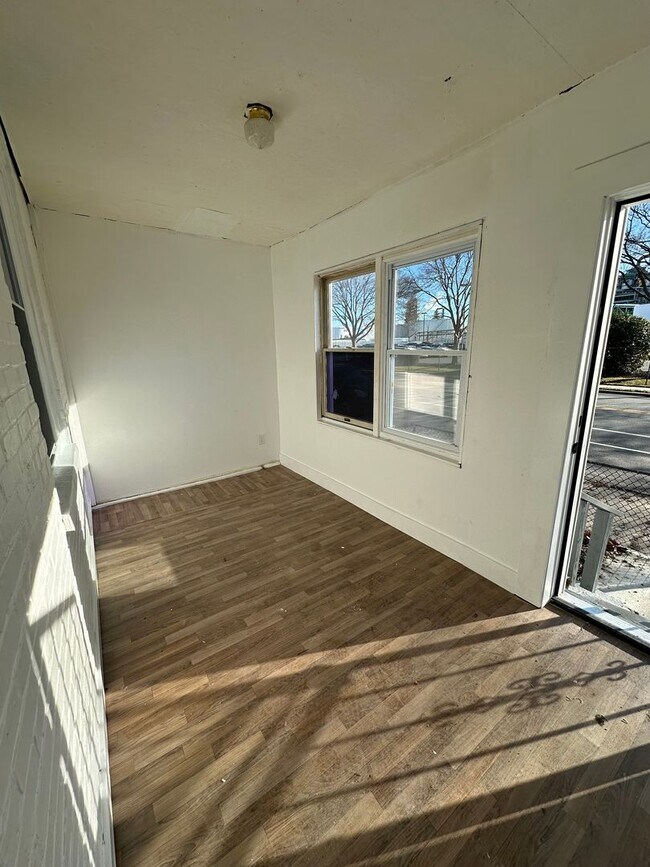 Foto del edificio - Newly renovated 4 Bedroom