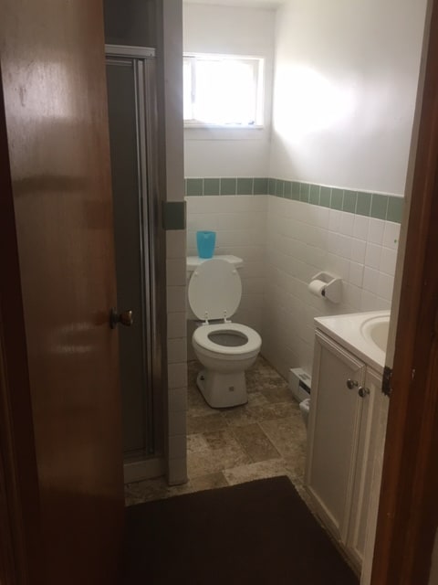 Building Photo - 7x M Ave