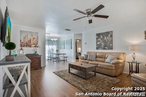 Building Photo - 9806 Cascade Valley St