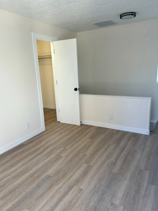 Building Photo - 4224 Roma Ave NE