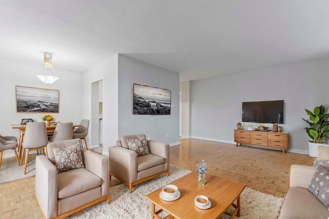 Building Photo - Sandpiper Apartments
