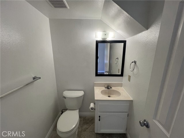 Building Photo - 1077 E 71st Way