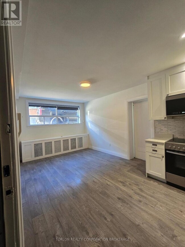 Building Photo - 460-460 Horner Ave