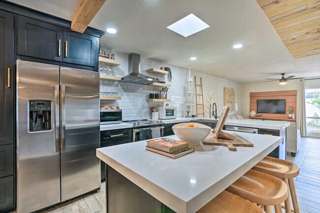 Foto del edificio - 292 S Desert Ave