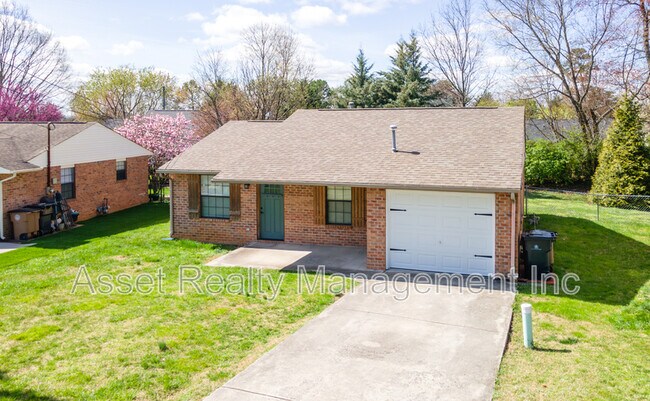Building Photo - 6121 Bill Murray Ln
