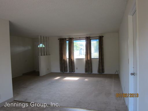 Building Photo - 290 Dorsa St