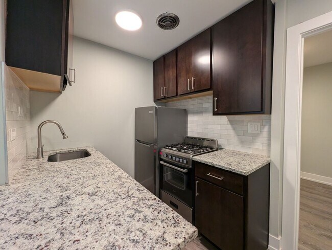 Foto del edificio - 445 W Barry Ave