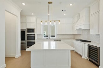 Building Photo - 3504 Bridgewater Oaks Ln