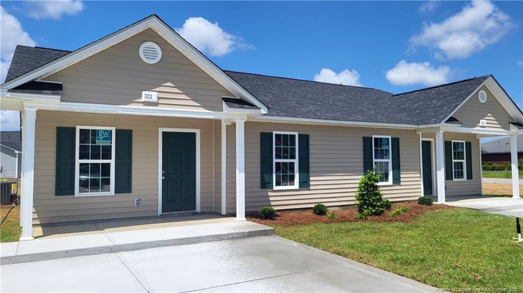 Building Photo - 1103 Woodridge Dr