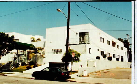 Building Photo - 4029 Broadway