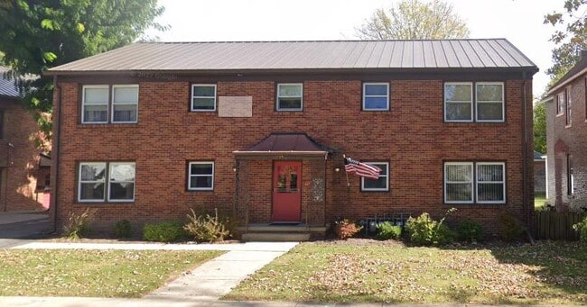 Building Photo - 215 S Monroe St