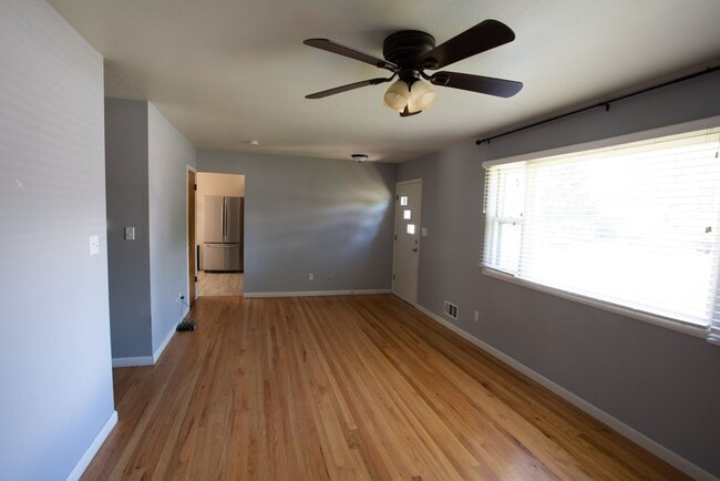 Building Photo - 1060 Briarwood Rd