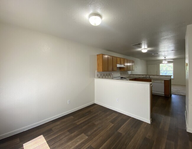 Foto del edificio - 334 S 40th St