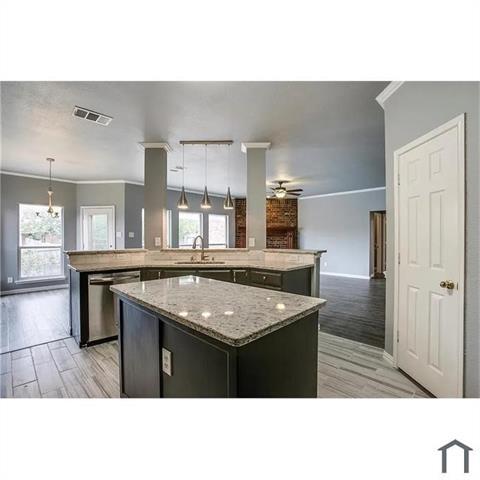 Foto del edificio - 1311 Joshua Pl